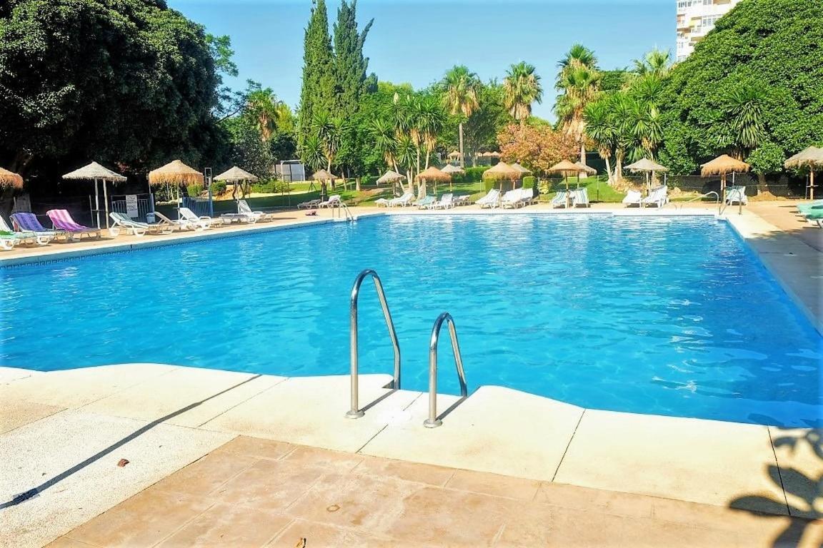 Iris Sea View Benalmadena Apartment Екстериор снимка